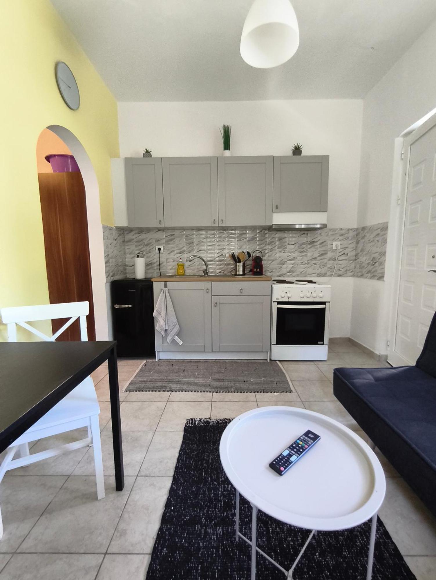Cozy Apartment 伊利索斯 外观 照片